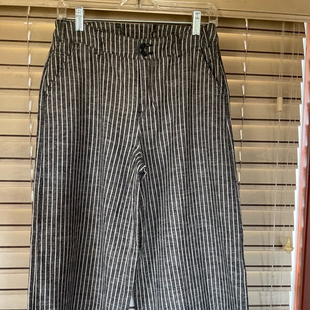 Sundance capri’s 55% Linen, 45% cotton
